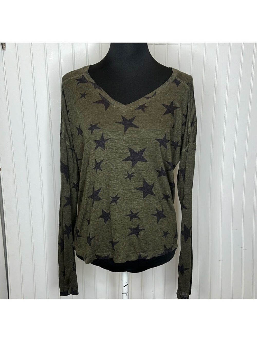 - Rails Linen Drop Shoulder Long Sleeve Shirt Size Small